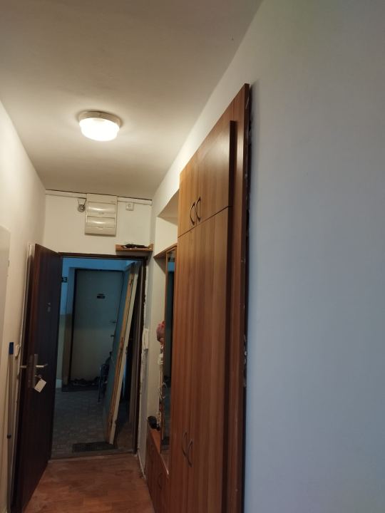 Oprava stropů a malování bytu 2+1 V.